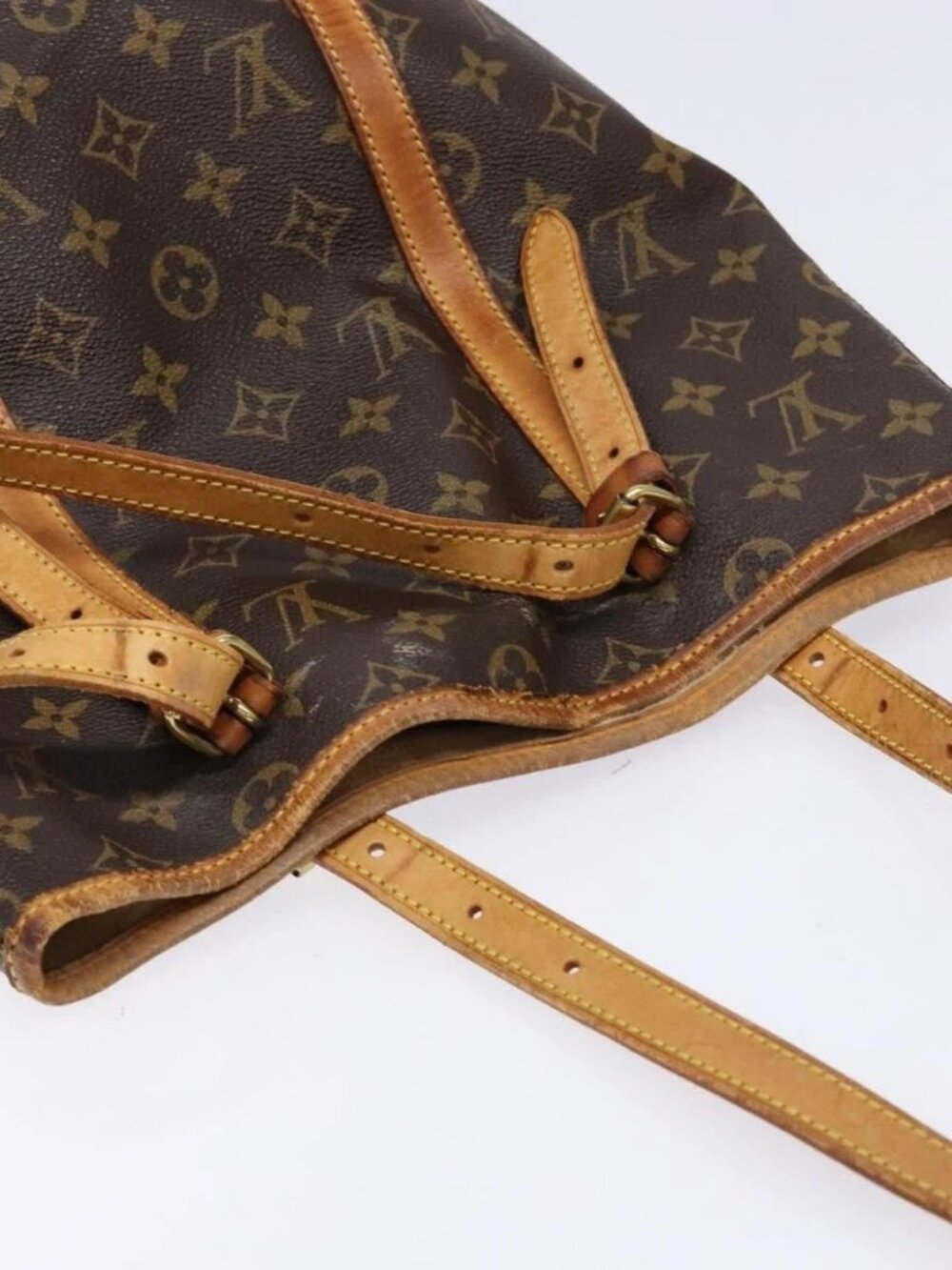 LOUIS VUITTON Monogram Bucket GM Shoulder Bag M42236 LV Auth - Picture 6 of 16